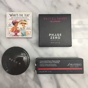 🍁SALE🍁 Makeup Bundle + Makeup Bag